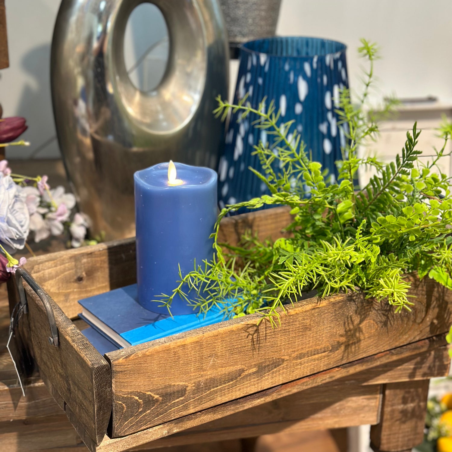 22" Medium Wood Tray