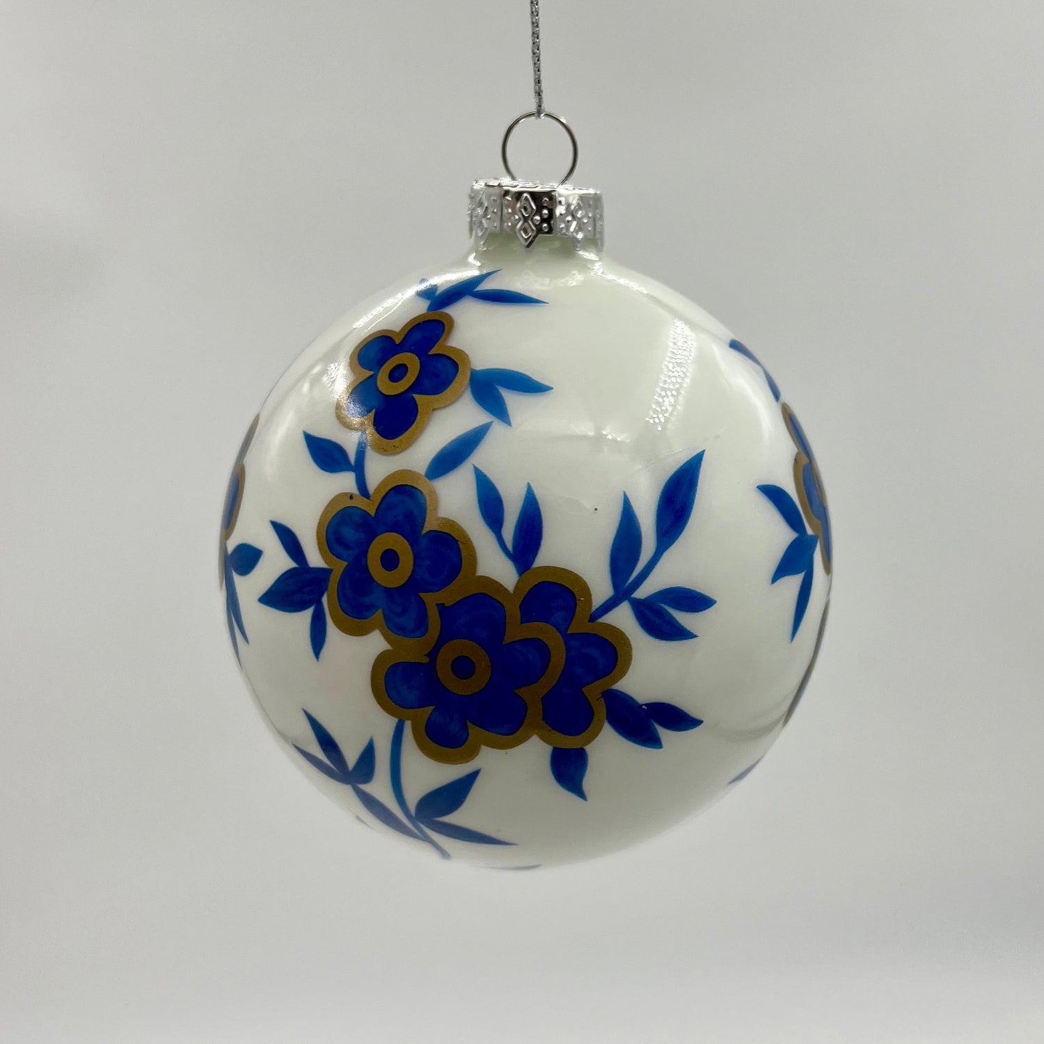 4.5" Flowering Chinoiserie Ball Ornament - Blue White Gold