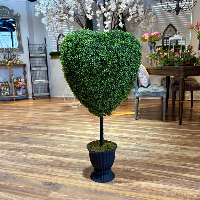 41" UV-Treated Boxwood Heart Topiary in Pot