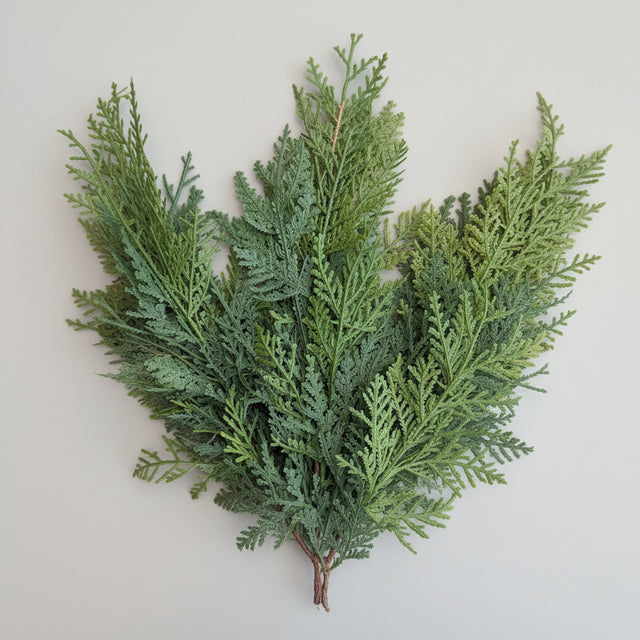 28" Cedar Greenery Bundle