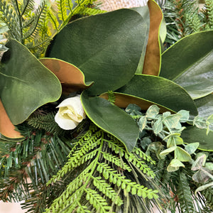 9' Magnolia Manor Garland