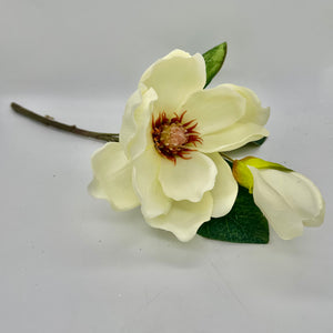 14" Cream/White Magnolia & Bud Pick