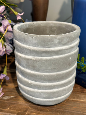 5.9" Layered Design Concrete Pot