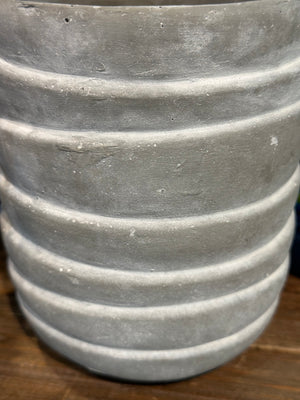 5.9" Layered Design Concrete Pot