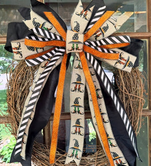 20" Hats, Heels, Halloween Custom Bow