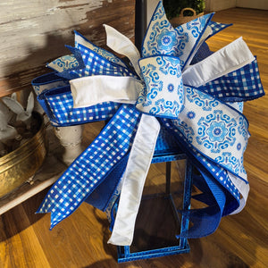 20" Santorini Sky Designer Handtied Bow