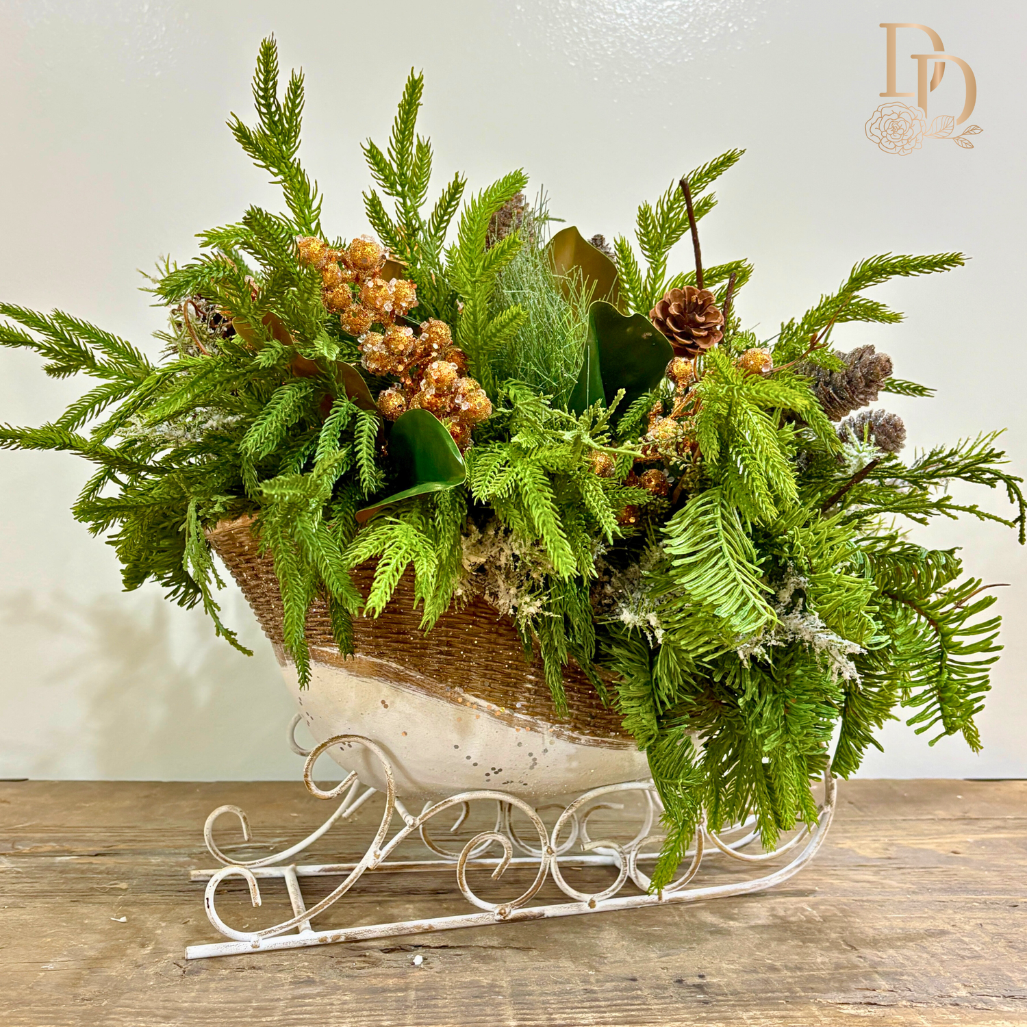 Smoky Mountain Winter Sleigh Arrangment
